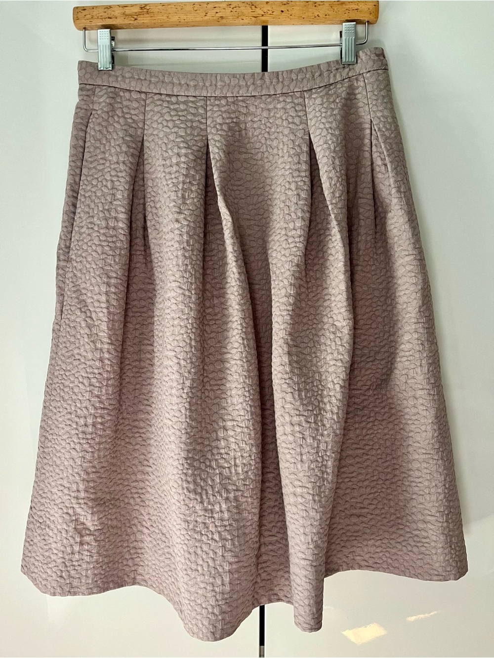 H&M Textured A-Line Midi Skirt in Mauve - Picture 2 of 11